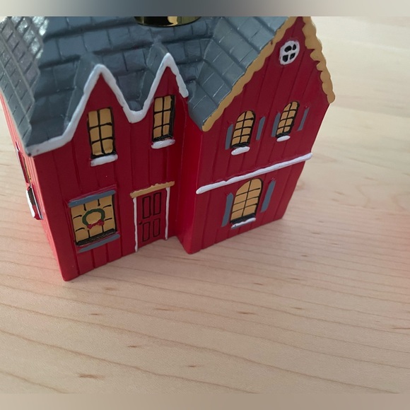 Brand new with tags Martha Stewart Red House Soap Dispensers with Gold Pumps - Picture 7 of 7